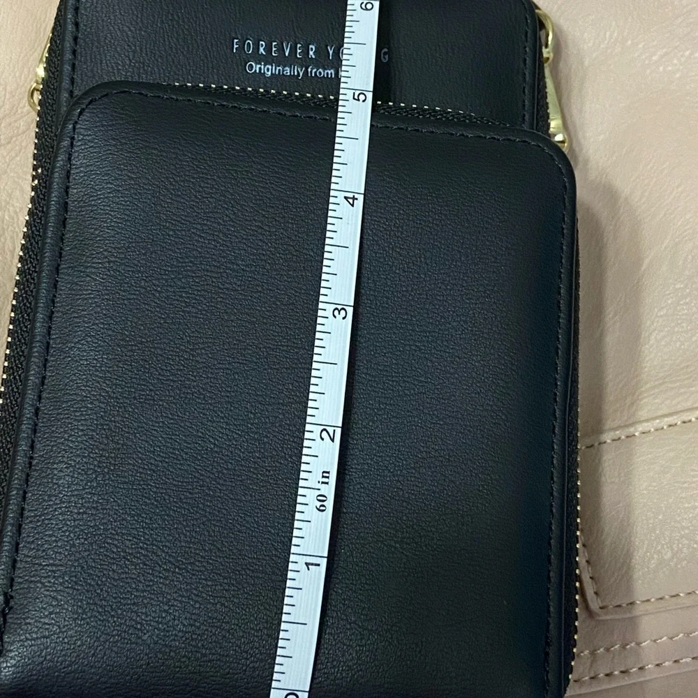 NWOT - unbranded Black crossbody purse